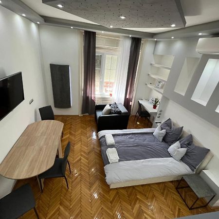 Szechenyi Apartman Μίσκολτς Εξωτερικό φωτογραφία