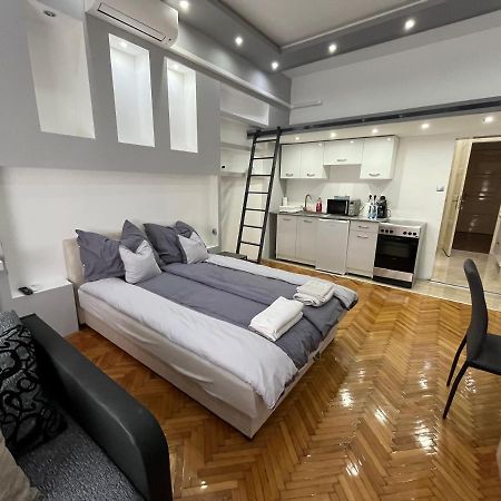 Szechenyi Apartman Μίσκολτς Εξωτερικό φωτογραφία