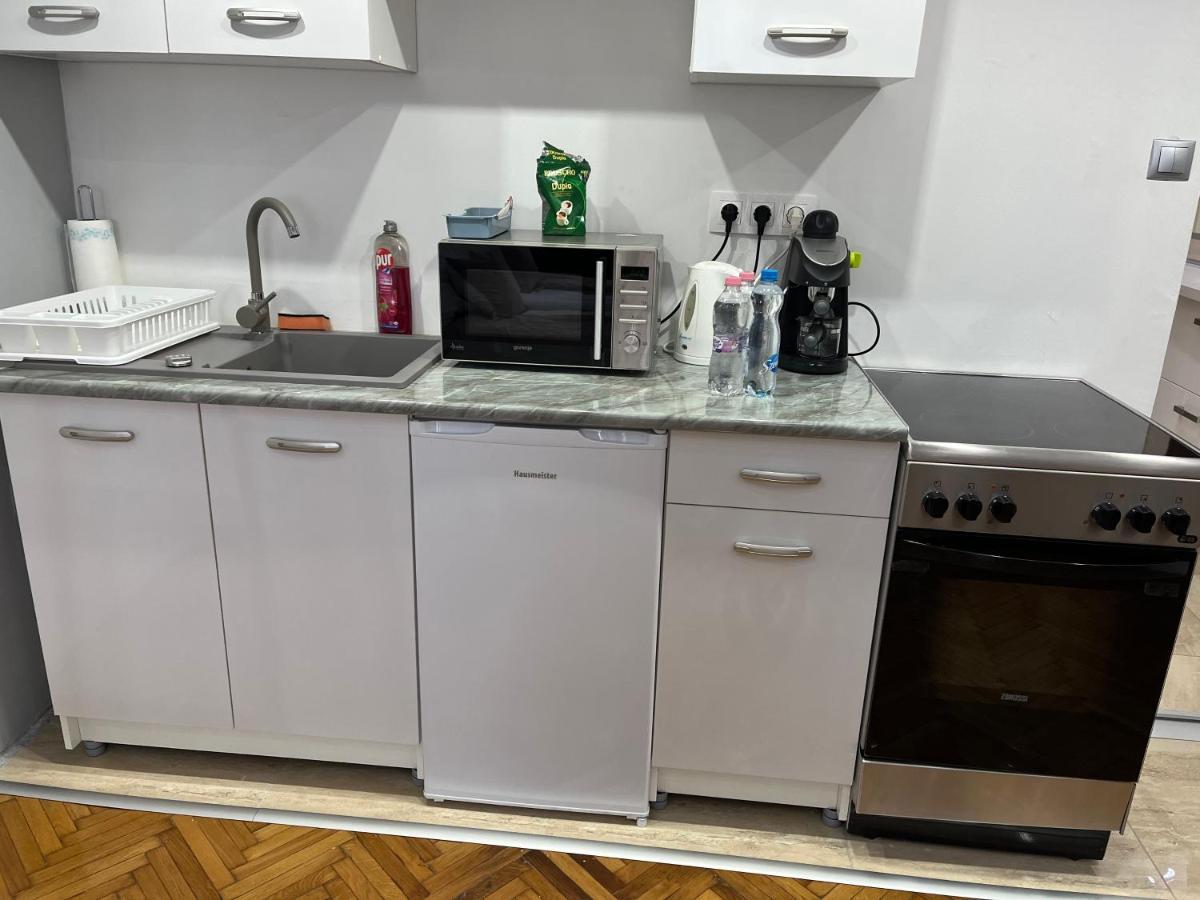 Szechenyi Apartman Μίσκολτς Εξωτερικό φωτογραφία