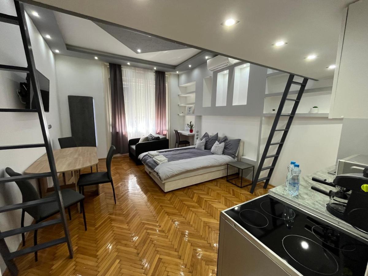 Szechenyi Apartman Μίσκολτς Εξωτερικό φωτογραφία