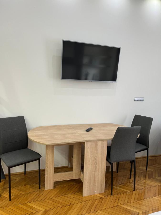 Szechenyi Apartman Μίσκολτς Εξωτερικό φωτογραφία